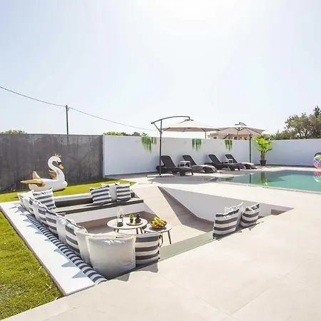 Platanos House