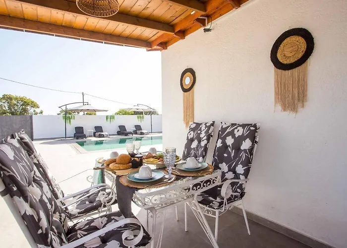 Holiday home Platanos House