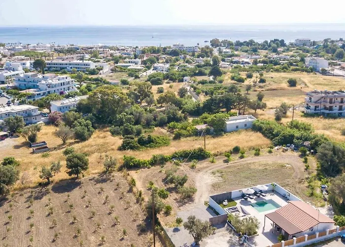 Feriehus Platanos House *